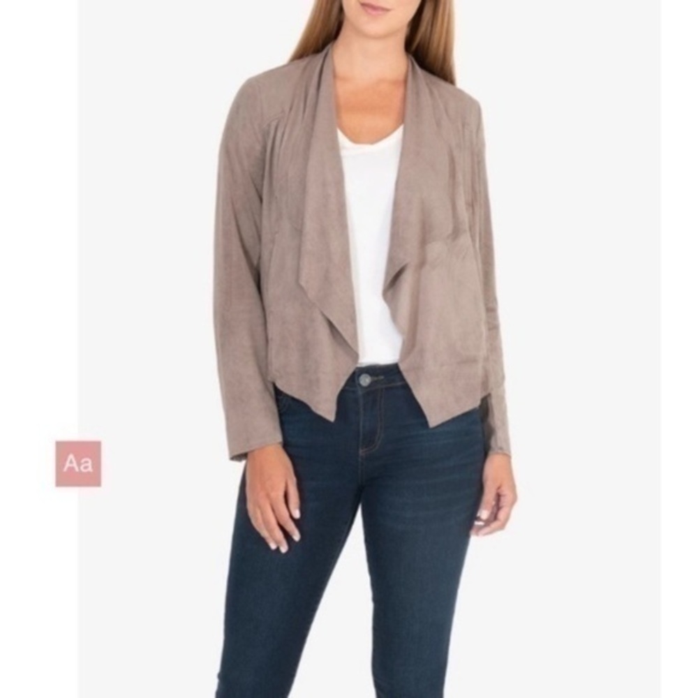 Kut from the Kloth Tayanita taupe vegan suede open jacket